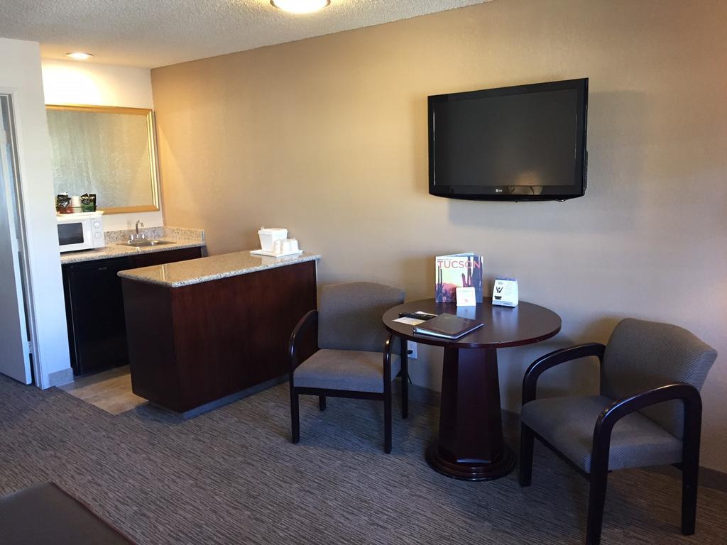 Hotel Ramada Tucson East Zewnętrze zdjęcie